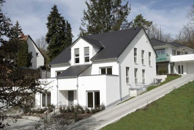 Feldrandlage! Erstbezug nahe Uniklinik: Modernes Wohnen in ruhiger Lage von Würzburg