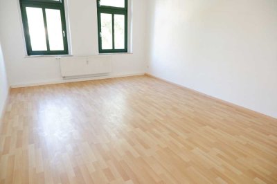 3.OG mit sep. Küche und Balkon ** Bad mit Fenster ! Frei ab 1.8.25