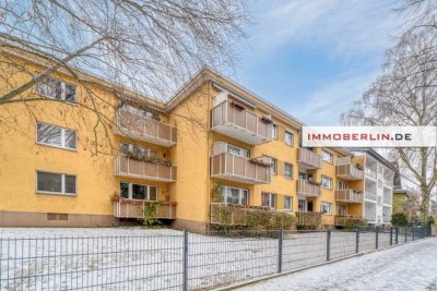 IMMOBERLIN.DE - Behagliche Wohnung mit Südwestbalkon & Pkw-Stellplatz in schöner Ruhelage