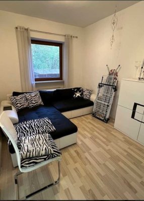 Stilvolle, modernisierte 2-Zimmer-Wohnung in Ludwigshafen