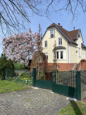 Historisches Gründerzeitlandhaus in Alleinlage - kernsaniertes Anwesen im Landschaftsschutzgebiet