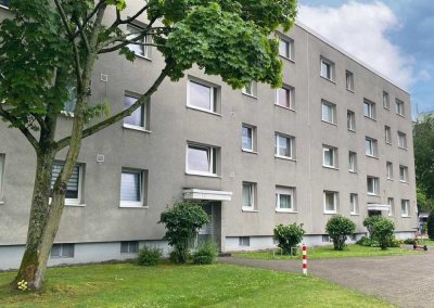 PROVISIONSFREI: zum Selbstbezug 3 Zimmer Wohnung mit Balkon