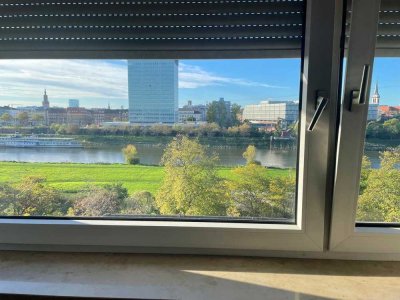 Charmante 2-ZKB Dachgeschosswohnung mit Ausblick auf den Neckar