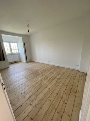 2,5-Zimmer Dachgeschosswohnung mit gehobener Ausstattung in Holthausen