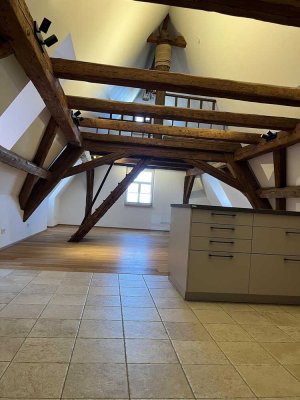 Großzügiges Dachgeschoss-Loft
