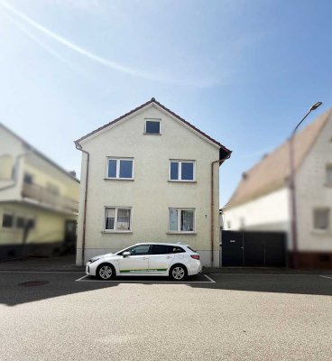 Hatzenbühl: EFH mit Scheune, Freisitz und wunderschönem Garten