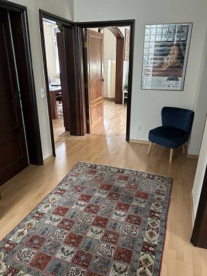 Geschmackvolle, vollständig renovierte 3-Zimmer-Wohnung in Neu-Isenburg