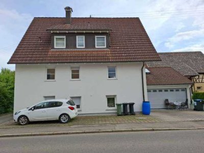 Moderne 4-Zimmer-Dachgeschosswohnung in Rottenburg-Hailfingen – ideal für 1–2 Personen