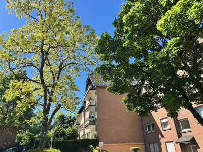 FRECHEN-KÖNIGSDORF: großzügige 2 Zimmerwohnung mit West-Terrasse