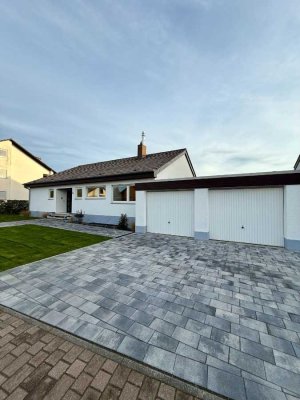 Liebhaber aufgepasst: Modernisierter Wohlfühl-Bungalow mit Sauna in Weilerbachs Toplage