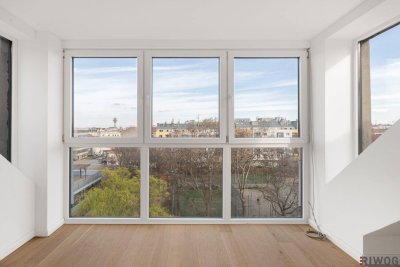 LOFT STYLE + PARK VIEW // ERSTBEZUG // DACHGESCHOSSWOHNUNG MIT 33,50m² TERRASSE + MODERNE MARKENKÜCHE MIT GERÄTEN // ERLACHPARK