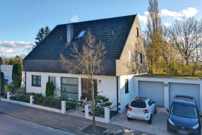 Ihr großzügiges Familiendomizil im Grünen.
Mit zusätzlicher Nutzfläche von über 90 m²
