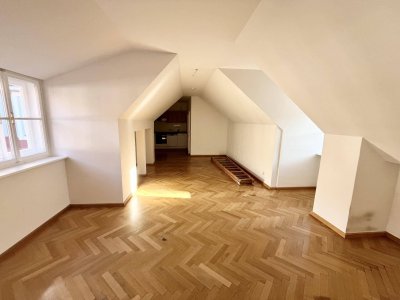 Tolle Dachgeschoßwohnung in der Grazer Innenstadt zu mieten!