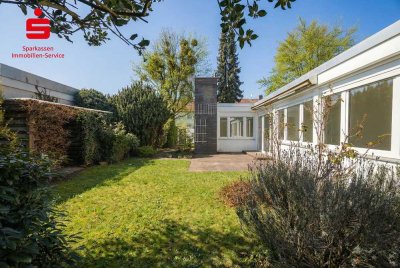 Rarität! Außergewöhnlicher Atrium-Bungalow mit großem Potenzial in bester Wohnlage von  Obermenzing
