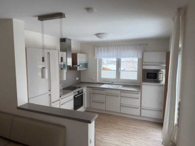 Luxuriöse 3-Zimmer-Wohnung mit Balkon in Groß Schwülper