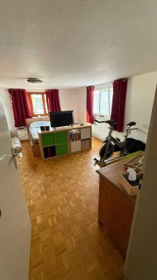 1300 € - 160 m² - 6.5 Zi.