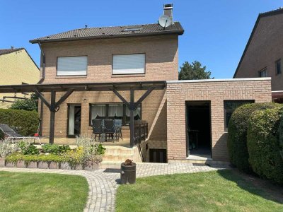 Hochwertiges Einfamilienhaus mit Einliegerwohnung