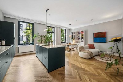 Work & Live im Kiez: Stilvolle 3-Zimmer-Altbauwohnung, möbliert
