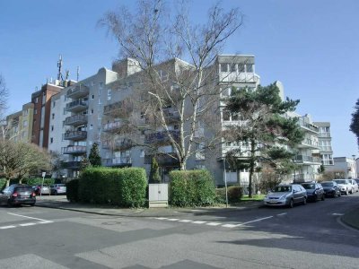 Von Privat!!! Helle 2-Zimmer Wohnung in  Köln-Ensen