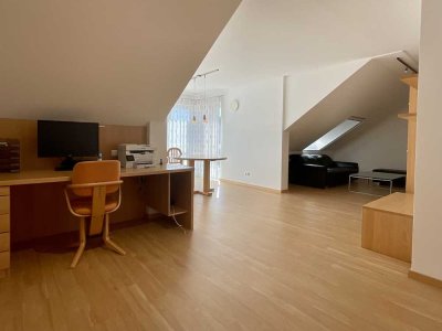 990 € - 100 m² - 3.0 Zi.