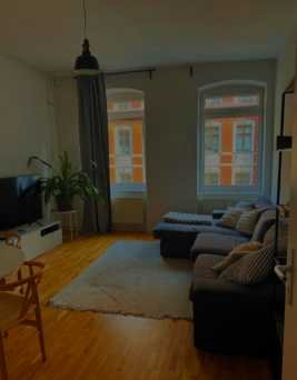 Helle 2-Zimmer-Wohnung mit Balkon im 1. OG in Köln Altstadt & Neustadt-Süd