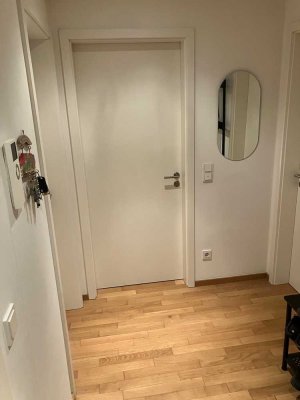 Schöne 2- Zimmer Wohnung in Candis mit großem Garten