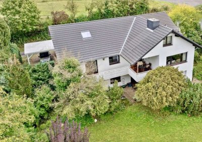 Solides Einfamilienhaus mit Einliegerwohnung in Alleinlage - 565.000 € - Provisionsfrei von Privat