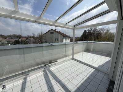 Penthouse-Feeling mit 41 m² Terrasse &amp; exklusivem Glasverbau – Wohnen auf höchstem Niveau