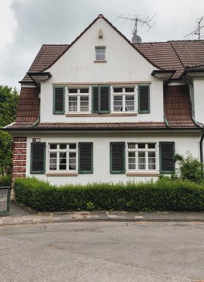 Ausgefallenes Haus für eine große Familie in gefragter Lage
