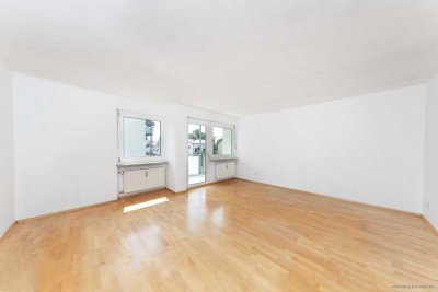 Ruhig gelegen in Germering: 4-Zimmer-Wohnung im 1. Obergeschoss mit Balkon, Kellerabteil und Außenst