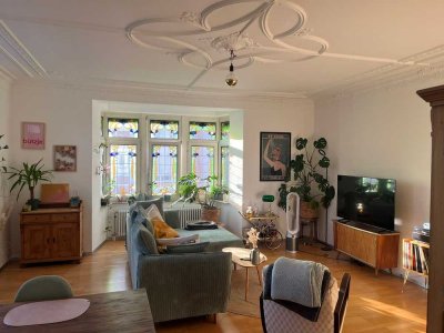 Stilvolle Jugendstil 3-Zi.-Wohnung mit Balkon, zentrumsnah