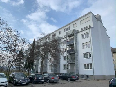 Neu sanierte 3-Zimmer-Maisonette mit geh. Ausstattung + EBK + Balkon