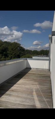 Moderne 4 Zimmer Wohnung mit Dachterrasse und Blick aufs Feld