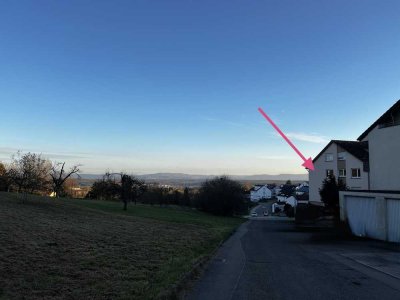 73207 Plochingen-Stumpenhof: Großzügige 4-Zi-Wohnung. 1.OG. Loggia. Stellplatz. Garage optional.