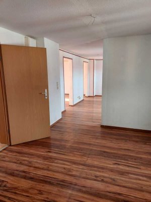 Gemütliche 2-Zimmer-Wohnung im Dachgeschoss