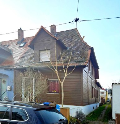 Großzügiges Reihenendhaus in ruhiger Lage von Oggersheim. Sofort frei.