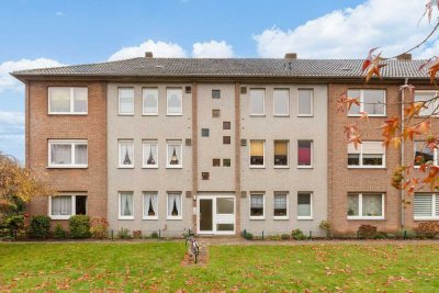 Gut geschnittene 2-Zimmer-Wohnung mit Entwicklungspotential in Krefeld Inrath / Kliedbruch