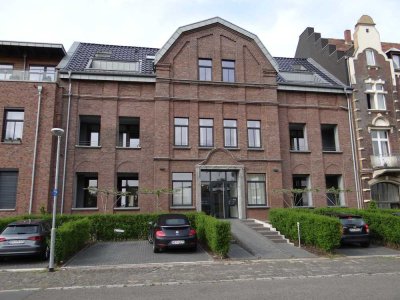 Ansprechende und neuwertige 3-Raum-Loft-Wohnung mit gehobener Innenausstattung mit Balkon in Wesel