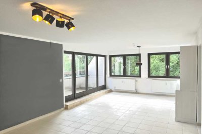 Wunderschöne Wohnung - zwei Balkone und Blick ins Grüne