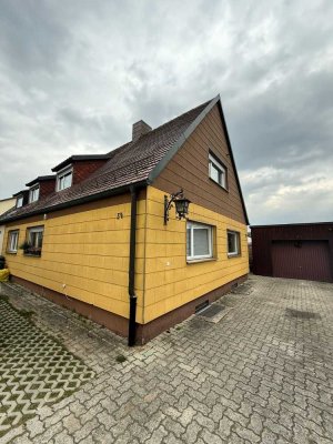 Charmantes Einfamilienhaus mit großem Grundstück – viel Potenzial in Wutzlhofen-Konradsiedlung