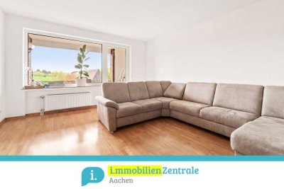 Wohnen im Grünen: Gepflegte 3-Zimmer-Wohnung mit Loggia und Stellplatz