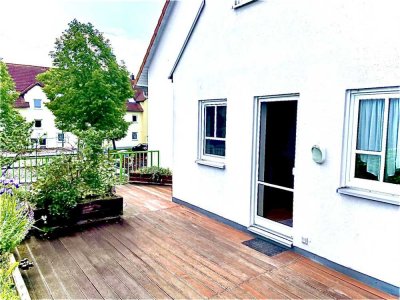 4 Zimmer-Terrassen-Wohnung mit Balkon, EBK und Garage in ruhiger Lage Erlangen / Büchenbach-West