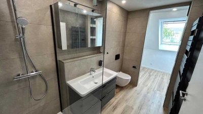 Exklusive kernsanierte 4-Raum-Maisonette-Wohnung