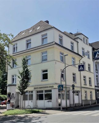 Große 2-Zimmer-Wohnung mit Balkon und Wannenbad