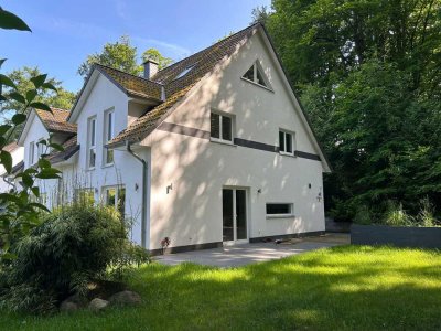 KfW-Effizienzhaus 70 Doppelhaushälfte im charmanten, familienfreundlichen und grünen Großhansdorf