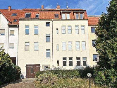 �Merseburg: Renoviertes Mehrfamilienhaus – 39.750 € JNKM, 5 Vermietete Wohnungen, 11 Stellplätze