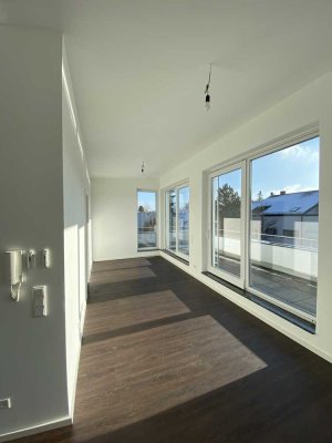 Traumhafte Penthouse-Wohnung mit umlaufender Dachterrasse - Ideal für Singles!