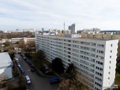 RE/MAX - 2-Zimmer Whg. nähe Olympia-Einkaufs-Zentrum!