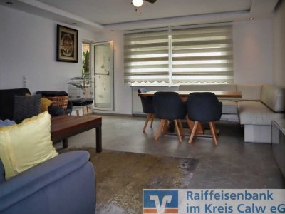 Ruhig Wohnen mit toller Aussicht. Charmante 3-Zimmer Wohnung in Wildberg!