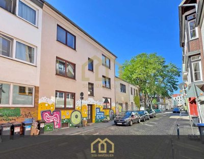 Steintor: MFH mit 8 Apartments 2 Terrassen + 3 Balkonen + Dachterrasse mit einem Faktor von 17